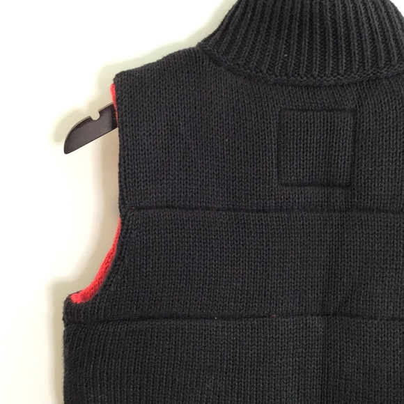 A/X Armani Exchange Reversible Knit Vest - Picture 8 of 14